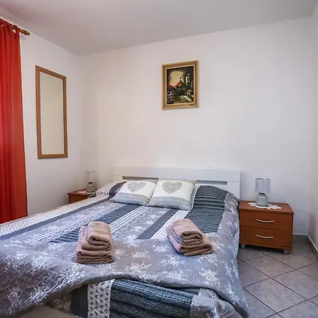 Apartment Nilka *